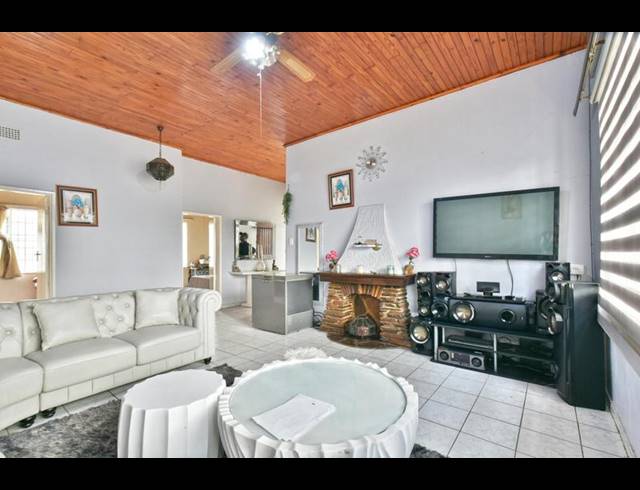 3 BEDROOM HOUSE FOR SALE IN TURFFONTEIN